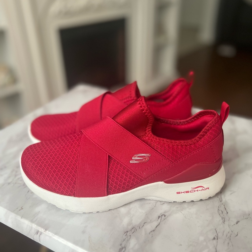 Sketchers Sneakers